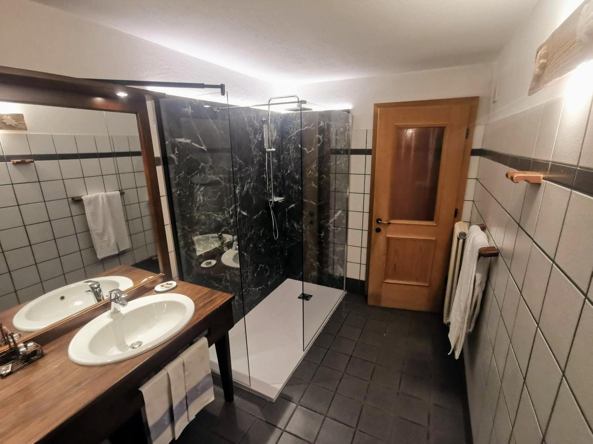 Aparthotel Ruetoreif Gressoney-Saint-Jean